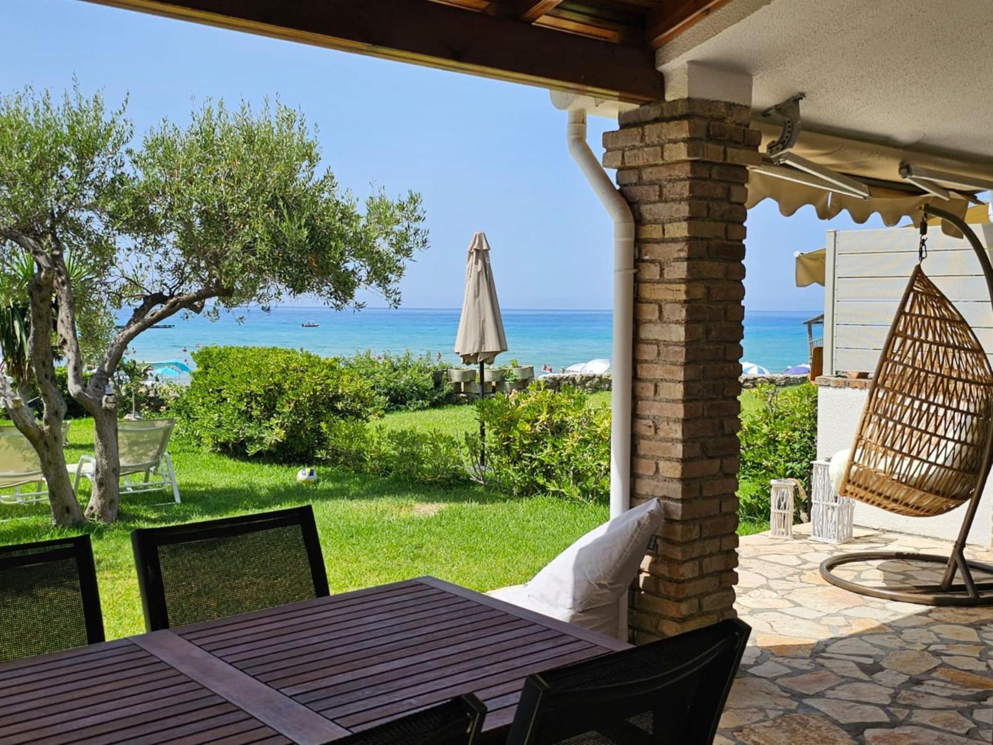 Glyfada Beachfront Apartment A3G Экстерьер фото