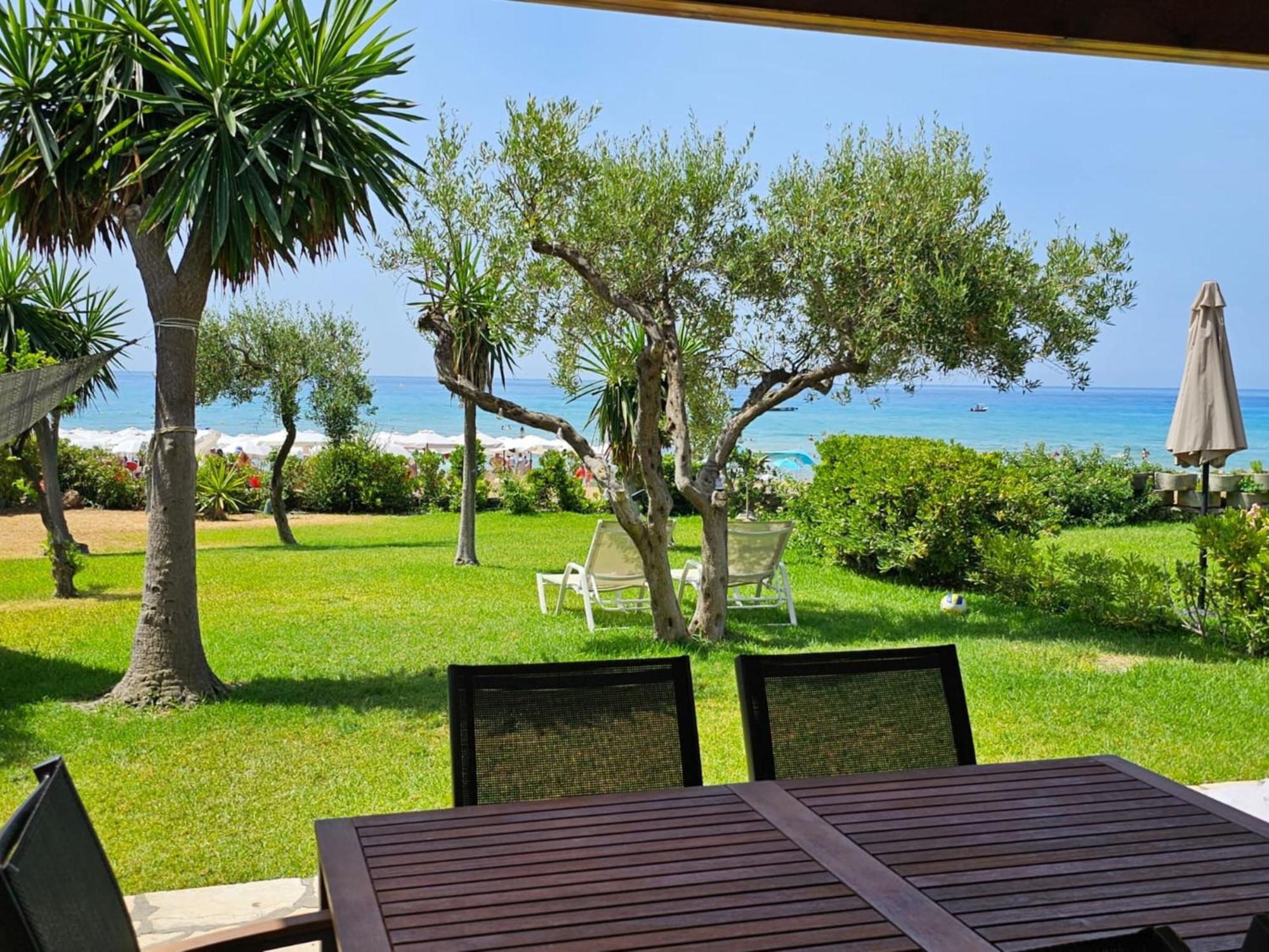 Glyfada Beachfront Apartment A3G Экстерьер фото